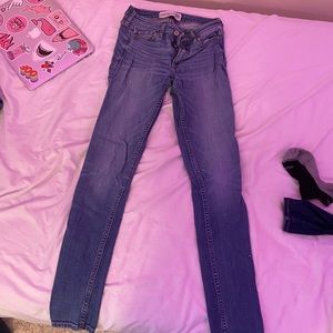 Mid wash super skinny jeans